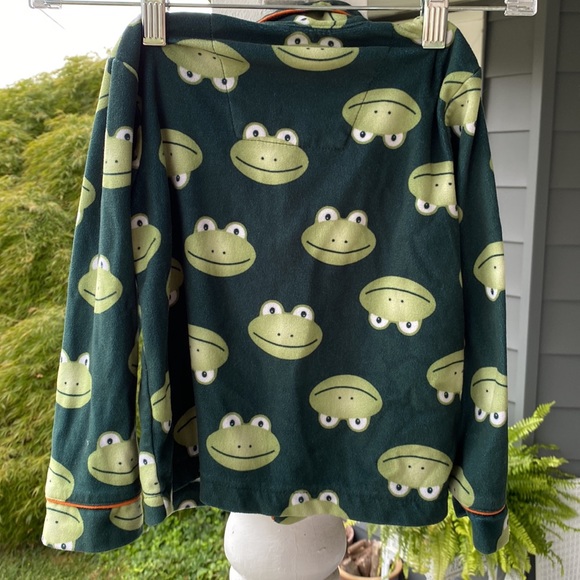 Carter’s Pajama (just the) Top, green w/ frogs, 4T. - Picture 5 of 5